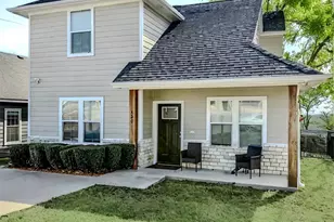 430 W Coffin St, Denison, TX 75020 - Photo 1