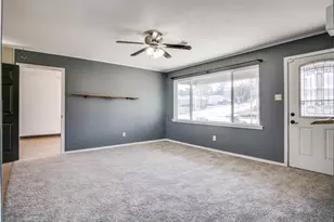 1402 W Water St, Weatherford, TX 76086 - Photo 5