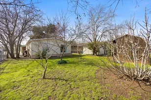 212 Brazos Harbor Dr, Granbury, TX 76048 - Photo 29