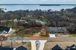 202 Splitrail Dr, Mabank, TX 75143 - Photo 1