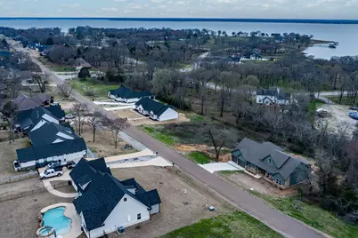 204 Splitrail Drive, Mabank, TX 75143 - Photo 7