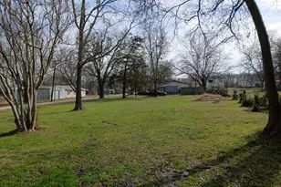 403 Monroe St, Deport, TX 75435 - Photo 13