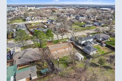 221 W Park Street, Little Elm, TX 75068 - Photo 5