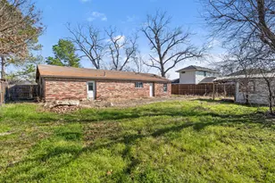 221 W Park St, Little Elm, TX 75068 - Photo 7