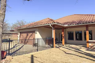 1302 Woodridge Cir, Euless, TX 76040 - Photo 29