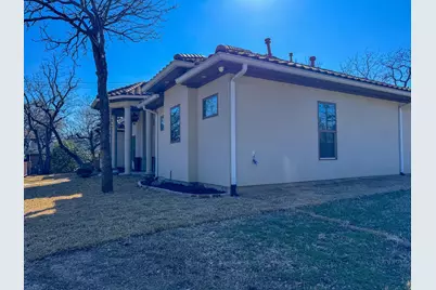 1302 Woodridge Circle, Euless, TX 76040 - Photo 3