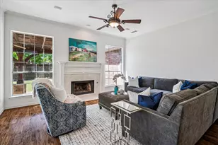 7409 Bradford Pear Dr, Irving, TX 75063 - Photo 13