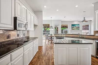 7409 Bradford Pear Drive, Irving, TX 75063 - Photo 17