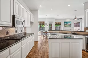 7409 Bradford Pear Dr, Irving, TX 75063 - Photo 17