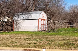 7801 Conn Dr, North Richland Hills, TX 76180 - Photo 5