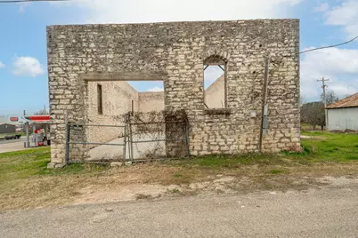 108 N Hill, Meridian, TX 76665 - Photo 11