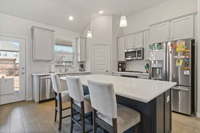 125 Kirwin Drive, Fort Worth, TX 76131 - Photo 9