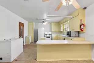 1403 Hovey St, Bridgeport, TX 76426 - Photo 7