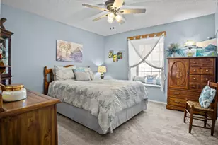 2608 Royal Ln, Granbury, TX 76049 - Photo 11