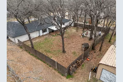 2608 Royal Lane, Granbury, TX 76049 - Photo 9