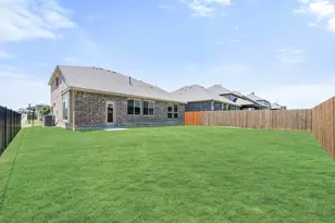 8200 Leopard Pass, Godley, TX 76044 - Photo 37