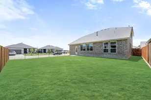 8200 Leopard Pass, Godley, TX 76044 - Photo 35