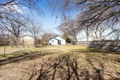 1309 Nugent Street, Bowie, TX 76230 - Photo 35