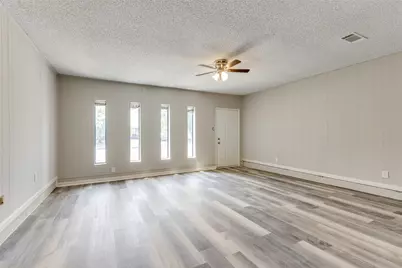 1541 Cloverdale Drive, Fort Worth, TX 76134 - Photo 5