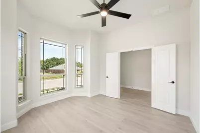 210 Shawnee Trail, Alvarado, TX 76009 - Photo 7