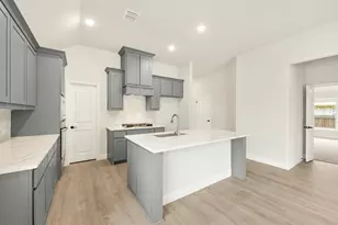 210 Shawnee Trail, Alvarado, TX 76009 - Photo 11