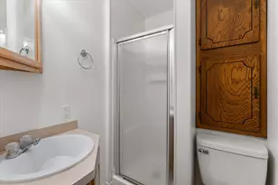 18099 Lakeview Blvd, Mabank, TX 75156 - Photo 11