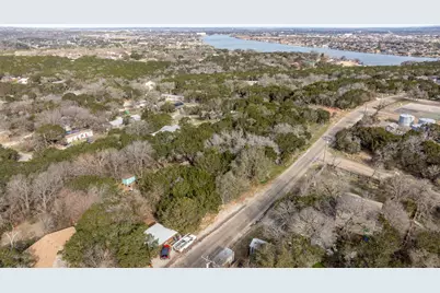 910 Scenic Drive, Granbury, TX 76048 - Photo 13