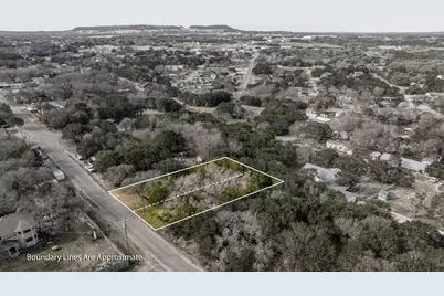 910 Scenic Drive, Granbury, TX 76048 - Photo 9