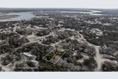 910 Scenic Drive, Granbury, TX 76048 - Photo 5