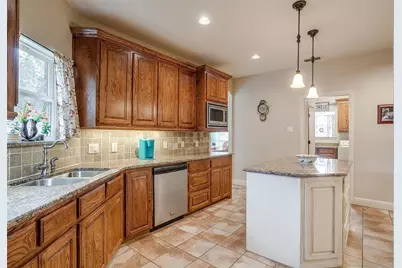 6004 Selkirk Court, Cleburne, TX 76033 - Photo 11