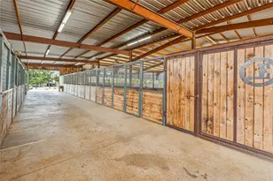 3113 Rock Creek Rd, Mineral Wells, TX 76067 - Photo 5