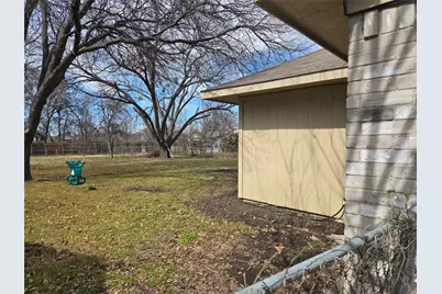 1121 Sam Houston Drive, Garland, TX 75042 - Photo 39