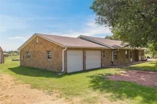 685 Co Rd 114, San Saba, TX 76877 - Photo 3
