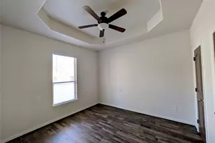 409 Giles St, Mineola, TX 75773 - Photo 3