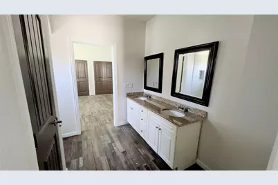 409 Giles Street, Mineola, TX 75773 - Photo 7