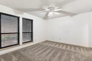 217 Teakwood Ln, Lewisville, TX 75067 - Photo 15