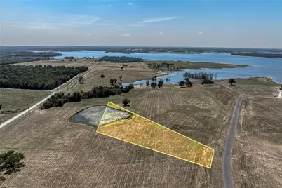 245 Sailview Court, Honey Grove, TX 75446 - Photo 11