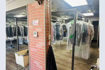 210 N Broadway Street, Joshua, TX 76058 - Photo 5