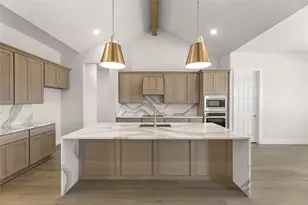 1097 Woodland Rd, Weatherford, TX 76088 - Photo 3