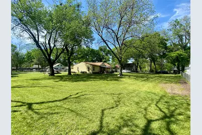 1115 S 6th Street, Bonham, TX 75418 - Photo 17