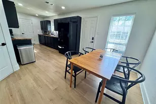 704 Shady Grove Ct, Granbury, TX 76049 - Photo 7