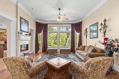 10072 Bluffview Circle, Pilot Point, TX 76258 - Photo 5