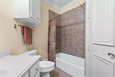 10072 Bluffview Circle, Pilot Point, TX 76258 - Photo 11