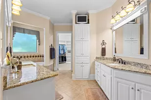 10072 Bluffview Cir, Pilot Point, TX 76258 - Photo 13