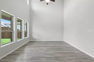 509 Hummingbird Ln, Van Alstyne, TX 75495 - Photo 11