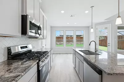 509 Hummingbird Lane, Van Alstyne, TX 75495 - Photo 5