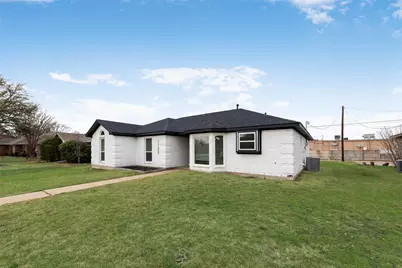 1123 Cypress Drive, Mesquite, TX 75149 - Photo 3