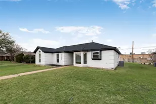 1123 Cypress Dr, Mesquite, TX 75149 - Photo 3