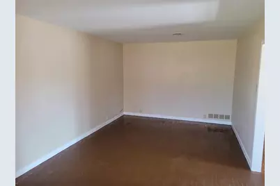 2419 N Shannon Street, Sherman, TX 75092 - Photo 9