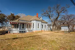 109 Sherman St, Nocona, TX 76255 - Photo 7